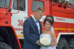 Свадьба с двумя «П» на спецтехнике и с цветами Свадьба с двумя «П» на спецтехнике и с цветами