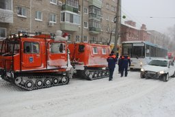 Более 500 автомобилей вызволи из снежного плена дальневосточные спасатели Более 500 автомобилей вызволи из снежного плена дальневосточные спасатели