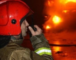 Хабаровские огнеборцы ночью тушили частный дом и баню Хабаровские огнеборцы ночью тушили частный дом и баню