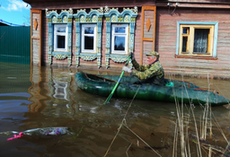 Виктор Ишаев оценивает ущерб жилому фонду Амурской области от наводнения в 5,5 млрд рублей