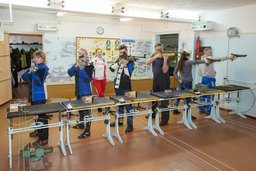 Нерюнгринские энергетики заняли первое место в турнирах по пулевой стрельбе и шахматам среди трудовых коллективов района.