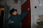 В Хабаровске очередной рейд по проведению профилактических осмотров и противопожарных инструктажей провели инспекторы государственного пожарного надзора (фото, видео)