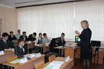 Министр образования и науки Хабаровского края Алла Кузнецова рассказала десятиклассникам о том, как стать победителями