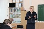 Министр образования и науки Хабаровского края Алла Кузнецова рассказала десятиклассникам о том, как стать победителями