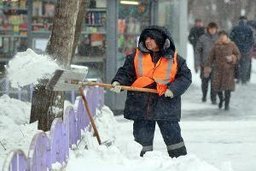 Управляющие компании Хабаровска перешли на круглосуточную уборку снега