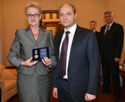 Наталья Якутина удостоена Знака отличия «За заслуги в развитии Дальнего Востока»