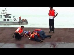"В Китае на реке Янцзы затонул туристический лайнер - погибло более 450...