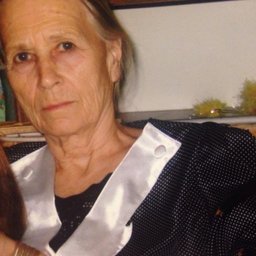 В районе ул. Серышева пропала бабушка, страдающая потерей памяти