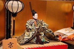 В Хабаровске открылась выставка «Куклы Японии»