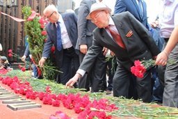В Хабаровске почтили память соотечественников, которые ценой своих жизней отстояли независимость нашей Родины во время Великой Отечественной войны