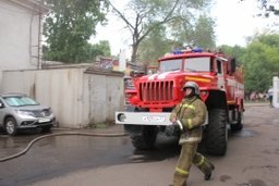 Огнеборцы ликвидировали загорание частного дома в Хабаровске