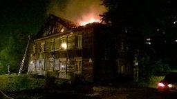 Хабаровские огнеборцы ликвидировали пожар на улице Серова