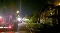 Хабаровские огнеборцы локализовали пожар на улице Серова
