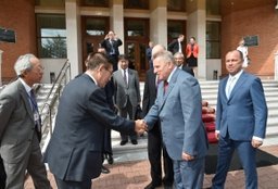 Вячеслав Шпорт встретился с Губернатором префектуры Акита Норихиса Сатакэ