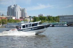 25 июля принимают поздравления сотрудники Речной полиции России