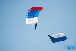 26 июля - День парашютиста
