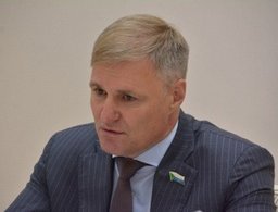 Вице-спикер краевого парламента С. Луговской поздравил нижнеамурцев с двойным юбилеем