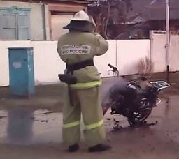 Пожарный расчет ликвидировал загорание мопеда в Хабаровском крае