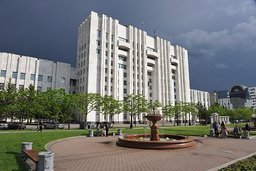Депутаты Хабаровского края премировали чиновников почти на 800 млн руб Депутаты Хабаровского края премировали чиновников почти на 800 млн руб