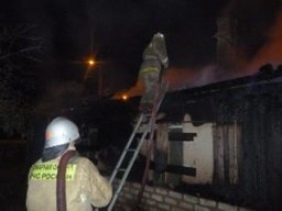 Пожарно-спасательные формирования привлекались к тушению дачного дома в садовом обществе "Коммунальщик"