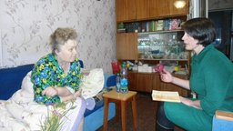 Специалисты ПФР Солнечного района проконсультировали инвалида на дому Специалисты ПФР Солнечного района проконсультировали инвалида на дому