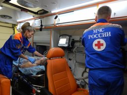 Врачи МЧС России оказывают помощь жителям Санкт-Петербурга в борьбе с эпидемией гриппа