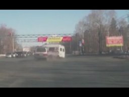 ГИБДД Хабаровска считает, что в аварии с машиной скорой помощи виноваты оба участника
