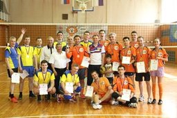 В правительственной спартакиаде по волейболу сборная команда Законодательной Думы Хабаровского края заняла первое место