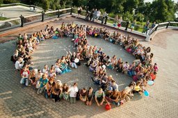 1 июня в 18:00 запланирован Дримфлеш (День мыльных пузырей) - в этот раз он состоится на смотровой площадке Комсомольской площади