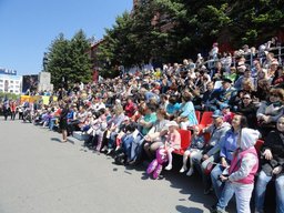 Почти 10 тысяч хабаровчан приняли участие в параде в честь Дня города