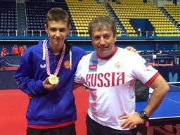 15-летний хабаровчанин Лев Кацман стал чемпионом Европы по настольному теннису в командном составе